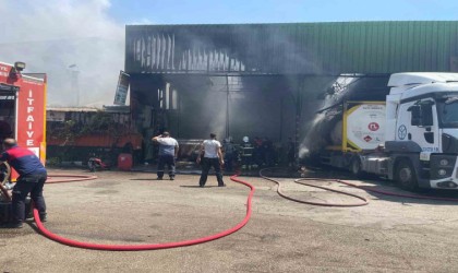 Osmaniyede temizleme tesisinde tanker patladı, yangın çıktı: 2 yaralı