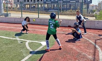 Softbol Türkiye Birinciliği müsabakaları sona erdi