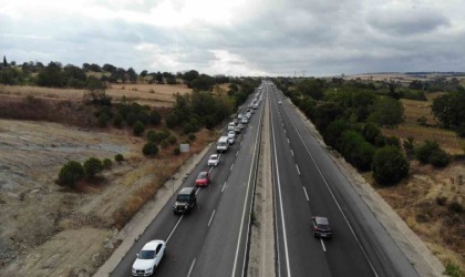 Tekirdağ-İstanbul yolunda yoğun trafik