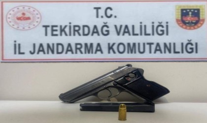 Tekirdağda 2 kişiden ruhsatsız tabanca çıktı