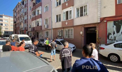 Tekirdağda 5 katlı apartmanın çatısından düşen işçi hayatını kaybetti