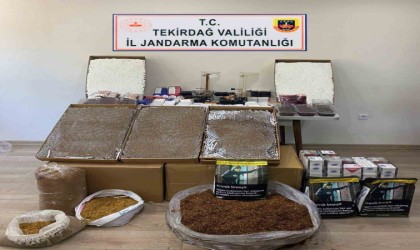 Tekirdağda on binlerce makaron ve tütün ele geçirildi