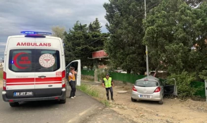 Tekirdağ’da yolcu otobüsü ile otomobil çarpıştığı kaza kamerada: 1 ölü, 2 yaralı