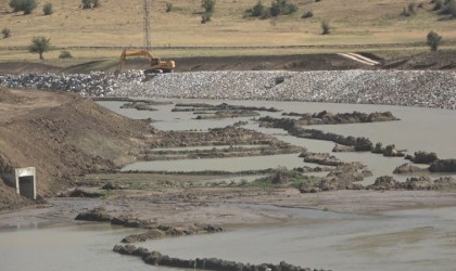 1,5 milyar TLlik yatırımla Karasu Nehri ıslah ediliyor