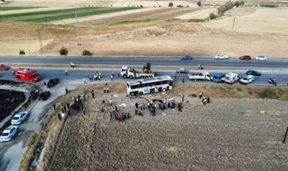 Amasya Valiliğinden otobüs kazası açıklaması: 6 kişi öldü, 35 kişi yaralandı