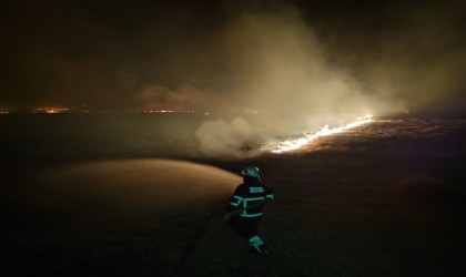 Amasyada merada çıkan yangın korkuttu