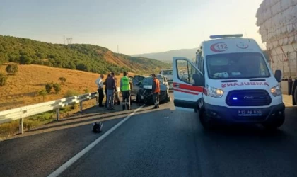 Bingöl’de otomobiller kafa kafaya çarpıştı: 1 ölü, 2 yaralı