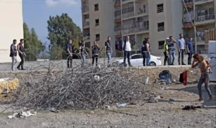 Depremde yıkılan binaların enkazından çalınan 10 ton demir ele geçirildi