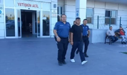 Hırsızlıktan 11 yıl hapis cezası bulunan şüpheli, araçta uyurken yakalandı