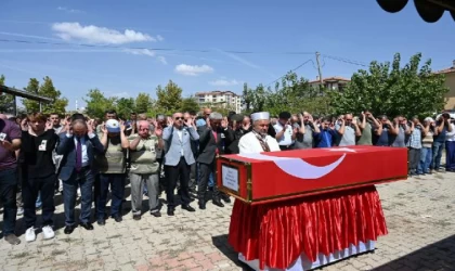 Kalp krizinden ölen uzman çavuş, son yolculuğuna uğurlandı