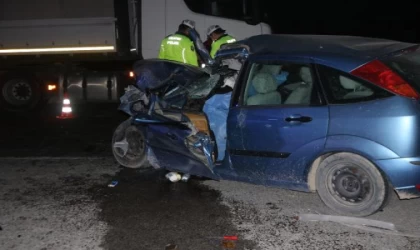 Nevşehir’de otomobil kamyona arkadan çarptı: 1 ölü, 2 yaralı