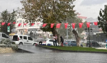 Tekirdağ’da sağanak etkili oldu