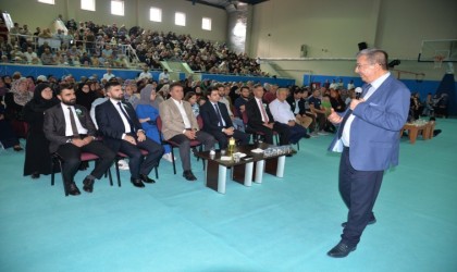 Türkelide Mevlid-i Nebi Haftasında Hayati İnanç konferans verdi