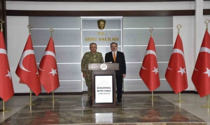 2. Ordu Komutanı Korgeneral Metin Tokel, Siirt Valisi Kızılkayayı ziyaret etti