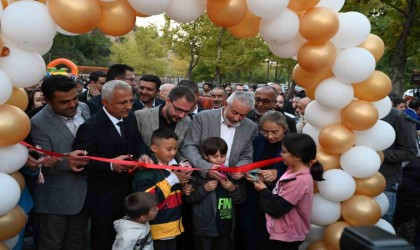 Andık Deresi Bezirgan Şelalesinde çocuklar da unutulmadı