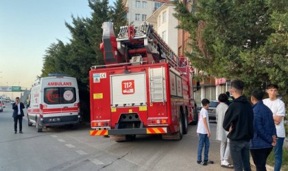 “Basın mensubuyum” dedi, kameralara saldırdı