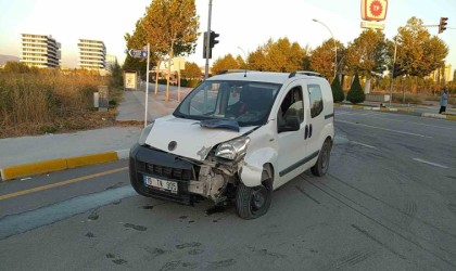 Çorumda trafik kazası: 2 yaralı