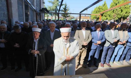 İsrailin saldırıları sonucu hayatını kaybeden Filistinliler için Giresunda gıyabi cenaze namazı kılındı