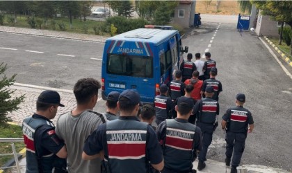 JASAT, hırsızlık şüphelilerini çaldıkları malzemelerle yakaladı