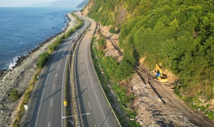 Karadeniz Sahil Yolunun kenarı çöp dağına döndü