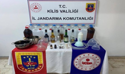 Kiliste 105 litre kaçak alkol ele geçirildi: 2 gözaltı