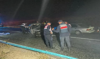 Nevşehir’de iki araca çarpan otomobilin sürücüsü öldü