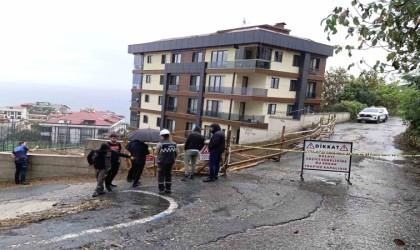 Orduda inşaat çalışmaları esnasında yolda göçük meydana geldi