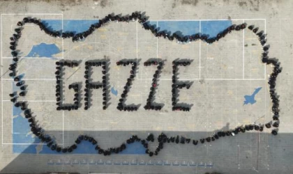 Osmaniye’de öğrenciler, ’Gazze’ koreografisi oluşturdu