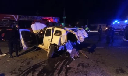 Otomobilin, kırmızı ışıkta çarptığı cipin sürücüsü öldü, ibre 140 km’de takılı kaldı