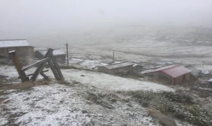 Rize’nin yüksek kesimleri beyaza büründü