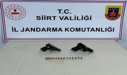 Siirtte silah ve mühimmat kaçakçısı yakalandı