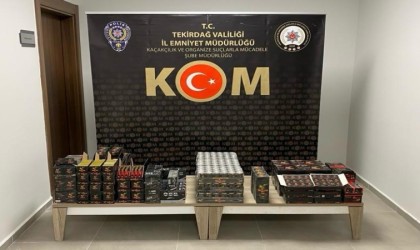 Tekirdağda bir araçta 2 bin 50 adet cinsel içerikli ürün ele geçirildi