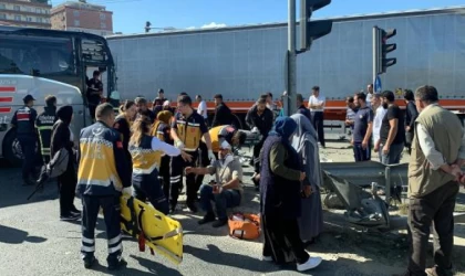 Tekirdağ’da, yolcu otobüsü ile TIR çarpıştı: 3 yaralı