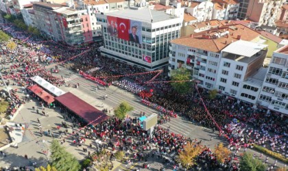 Uşakta 29 Ekim coşkuyla kutlandı