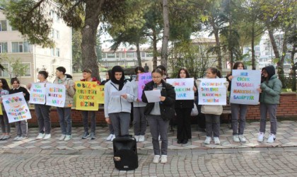 20 Kasım Dünya Çocuk Hakları Günü dolayısıyla Çocuk Hakları Bildirgesini okudular