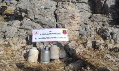 Adıyaman’da, PKK’lı teröristlere ait yaşam malzemesi ele geçirildi