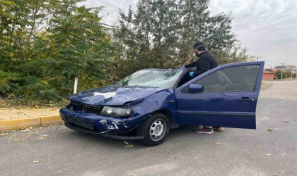 Aksarayda otomobil ile motosiklet çarpıştı: 2 yaralı