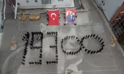 Amasya’da öğrencilerden 10 Kasım koreografisi