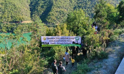 Artvinde Cumhuriyetin 100. yıl etkinlikleri kapsamında doğa yürüyüşü düzenlendi