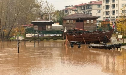 Bartın Irmağı’nda su seviyesi 4 metre yükseldi