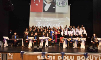 Bozüyük Belediyesi Türk Halk Müziği Korosundan konser