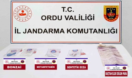 Jandarma ekiplerinden uyuşturucu operasyonu