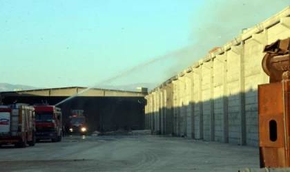 Kahramanmaraş’ta fabrika yangını (2)