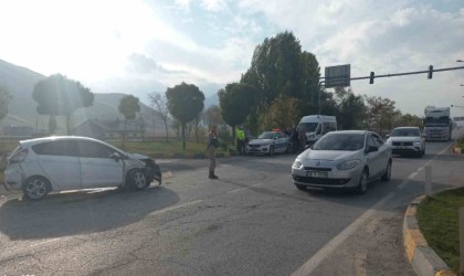 Muşta trafik kazası: 2 yaralı