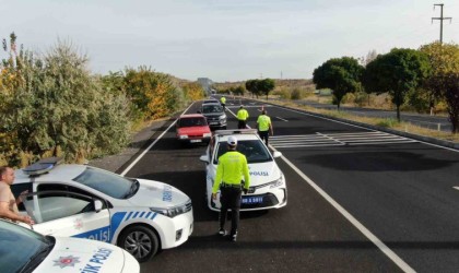 Nevşehirde drone ile trafik denetimi yapıldı