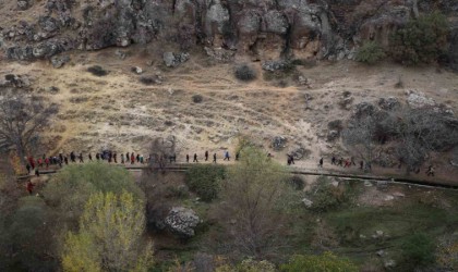 Niğdede öğretmenler geleneksel doğa yürüyüşüne katıldı