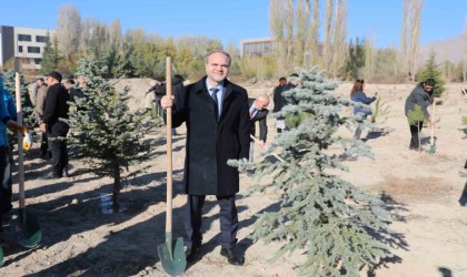 Niğdede yeşil kampüs çalışmaları devam ediyor