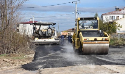 Pelitözünde yollar yeni asfalta kavuştu