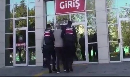 PKKnın sözde yöneticileriyle irtibatlı şahıs Rusyadan gelince yakalandı