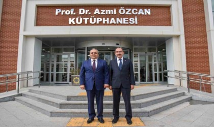 Prof. Dr. Azmi Özcanın adı kütüphaneye verildi